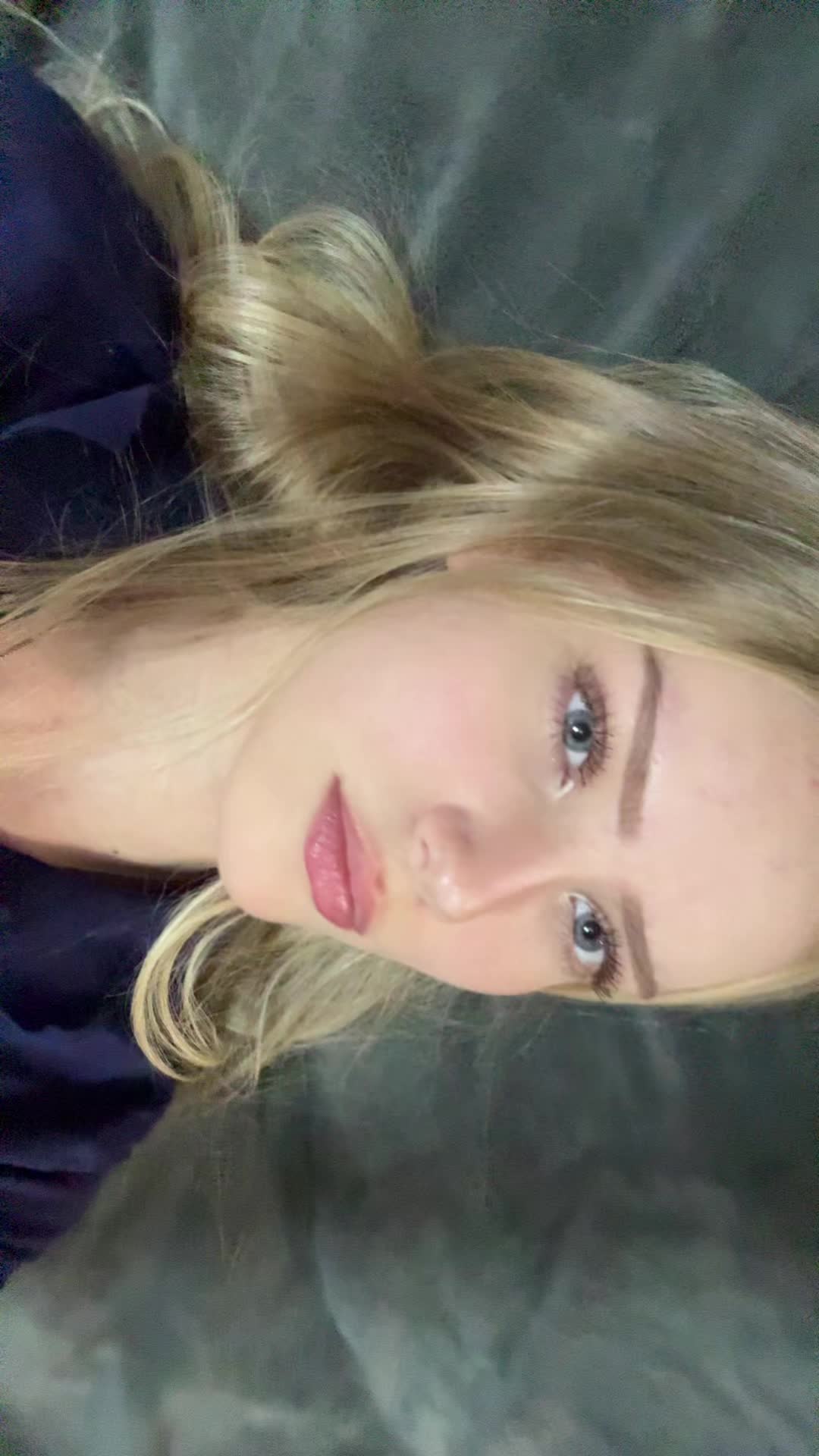 @anaais1