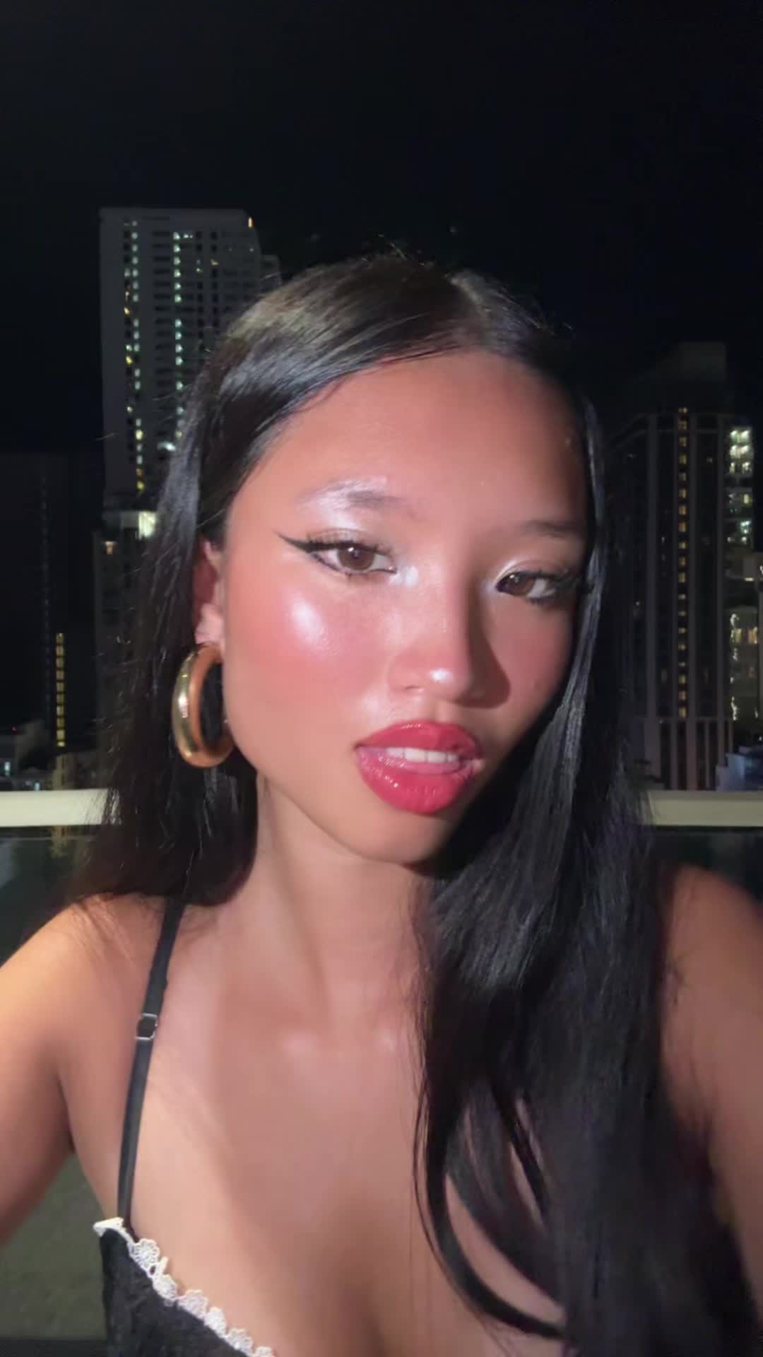 @𝓢𝓐𝓡𝓐𝓗🎀