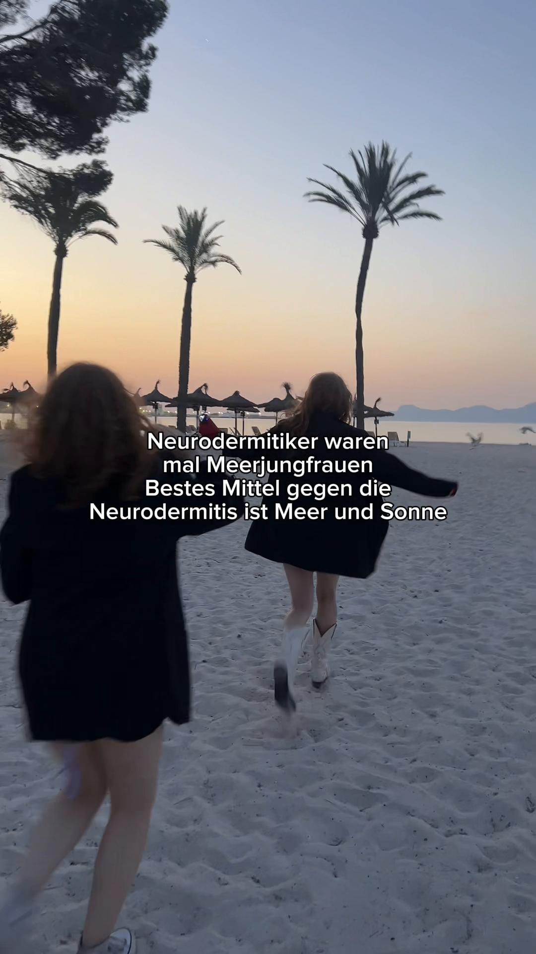@minacamira