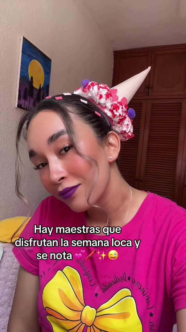 @Lilia Castillo 🌻🌈🍎🖍️