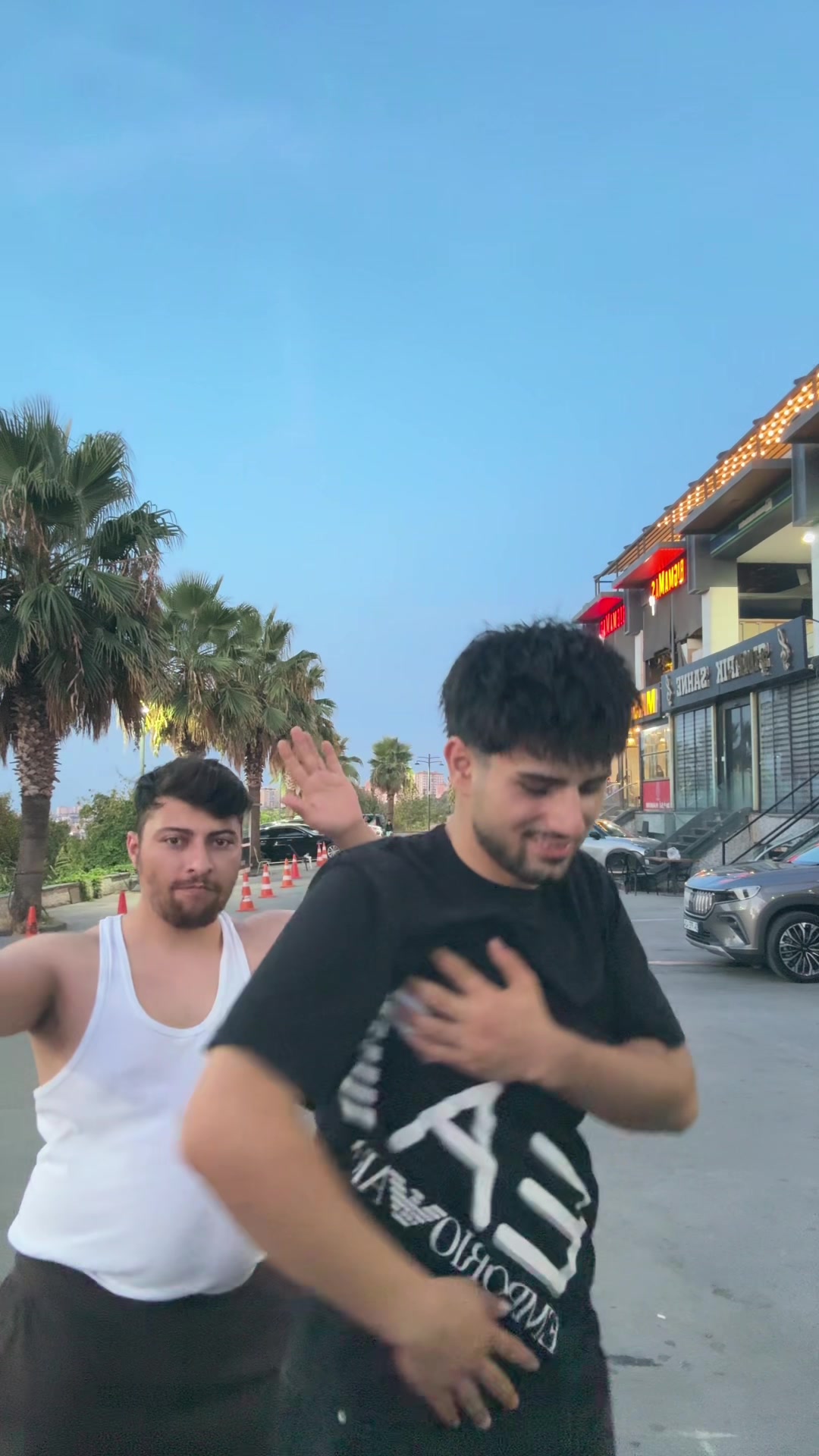 @Emre Akyazı