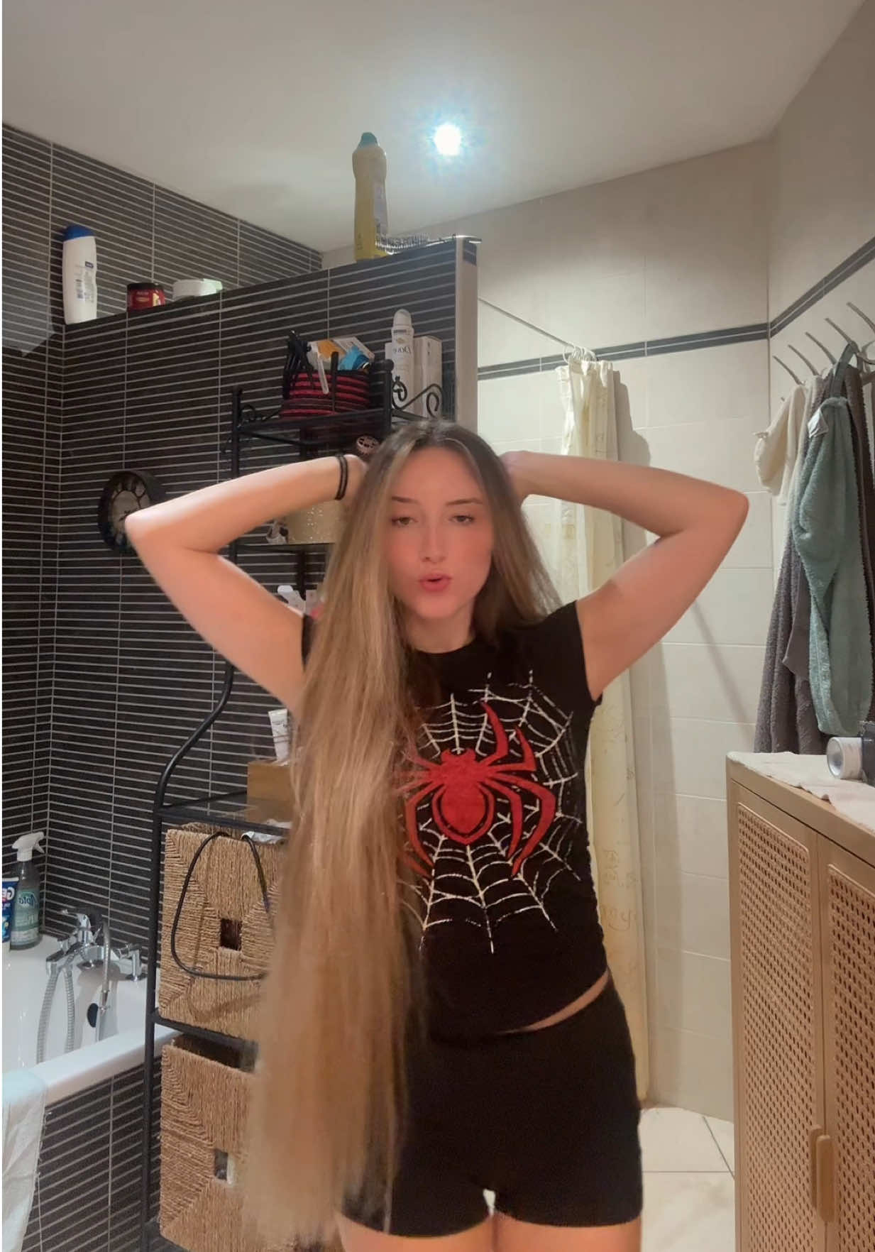 @Whoxver