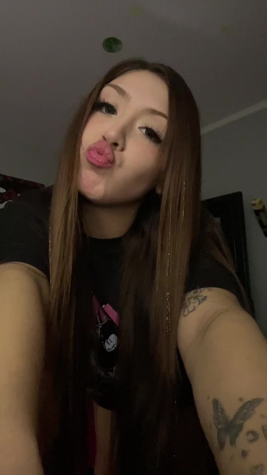 @Lesliee