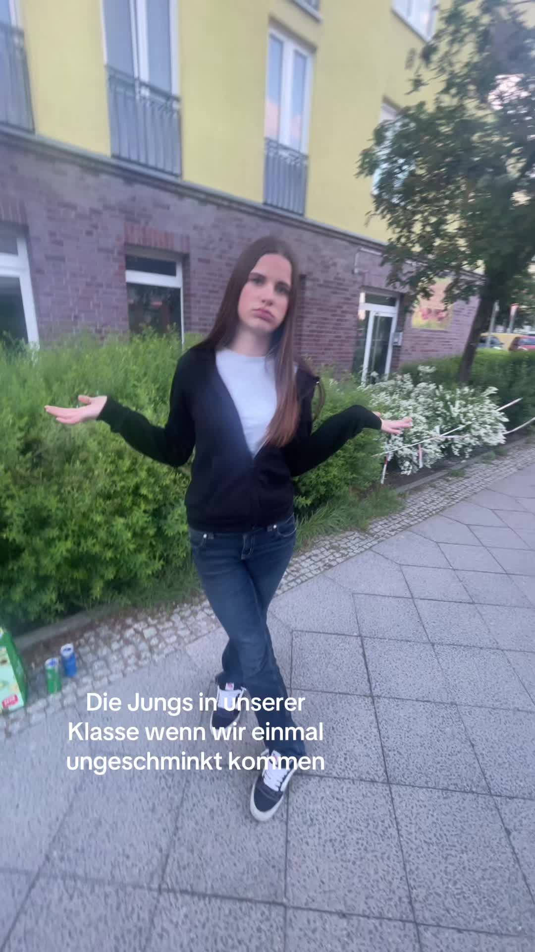 @𝑨𝑴𝑬𝑳𝑰𝑬 & 𝑳𝑬𝑨