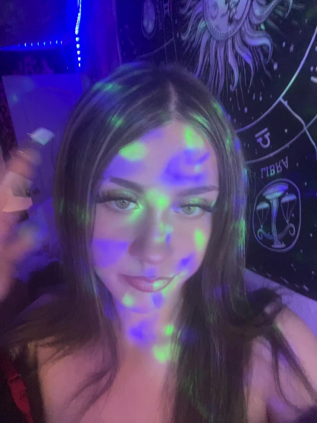 @liv
