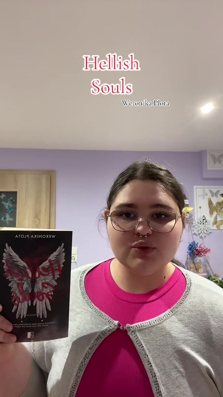 @Bookwithwera🦋📚