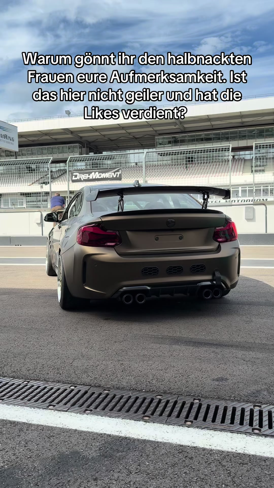 @M2_Dennis
