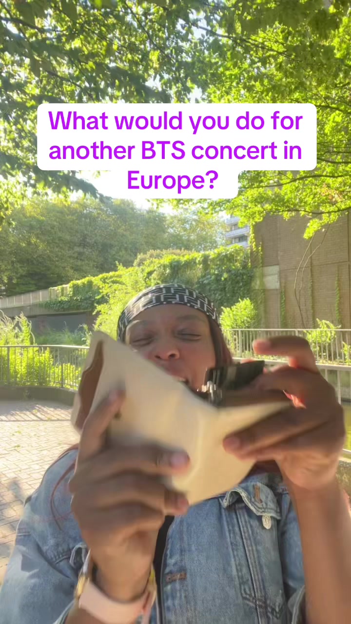 @Moniquee⟭⟬