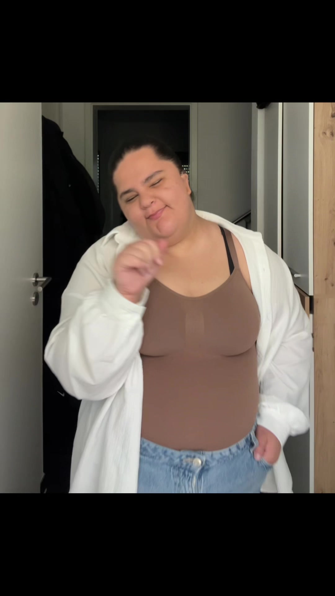 @leonora_official