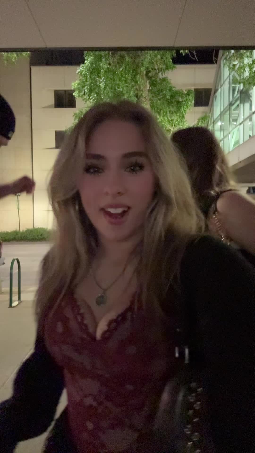 @Allys&oslash;n