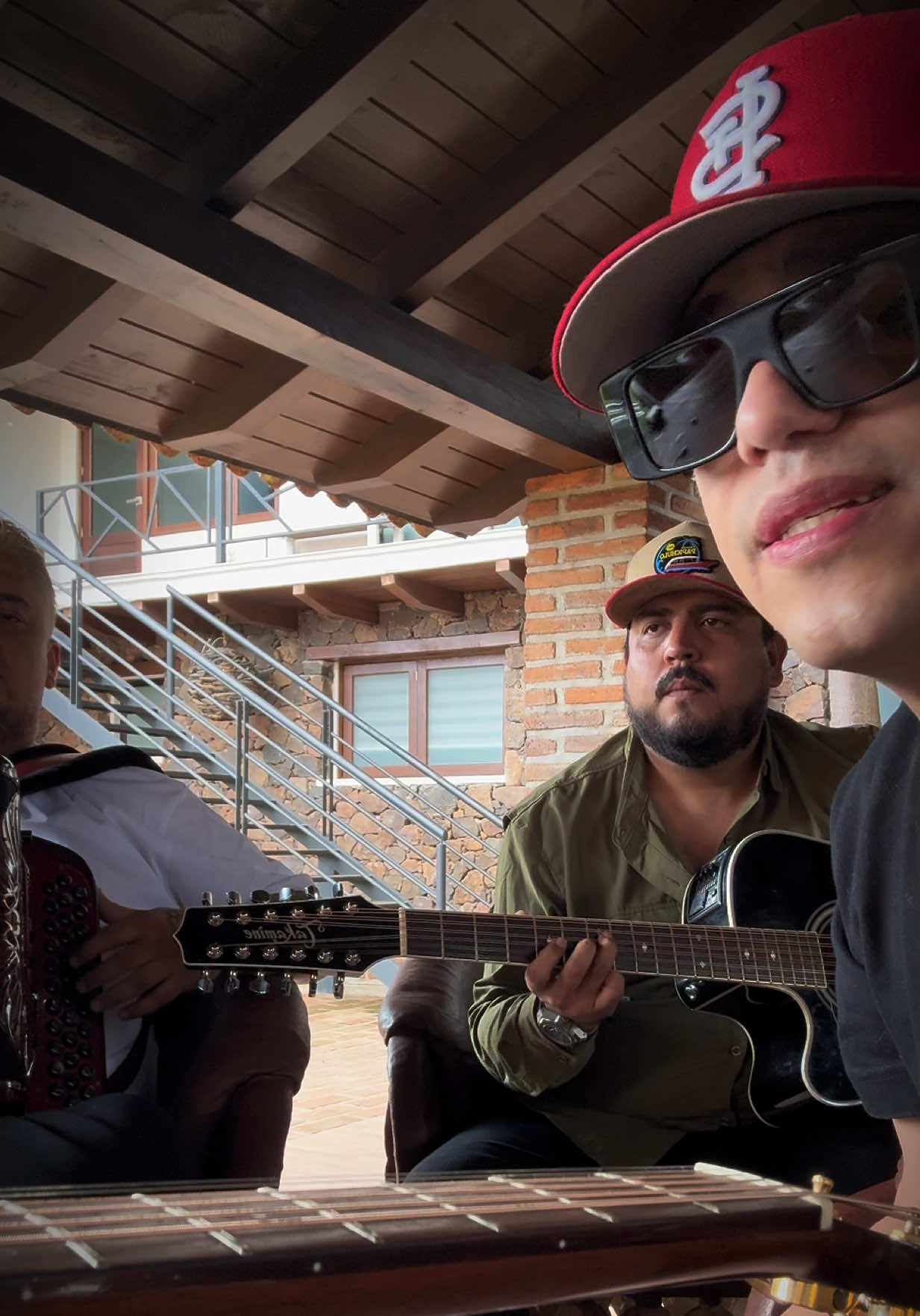 @Jovanny Cadena