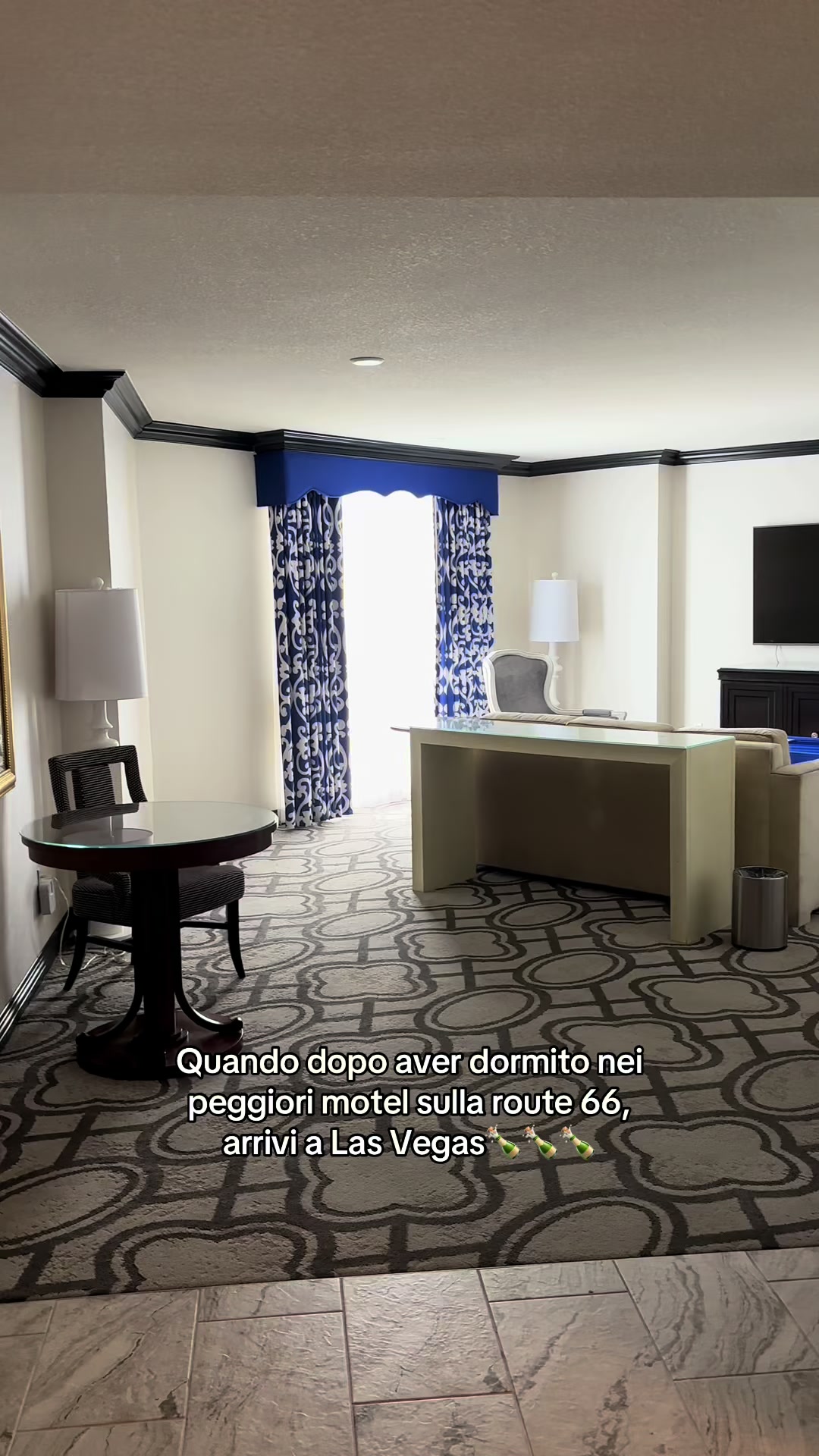 @saracaloo