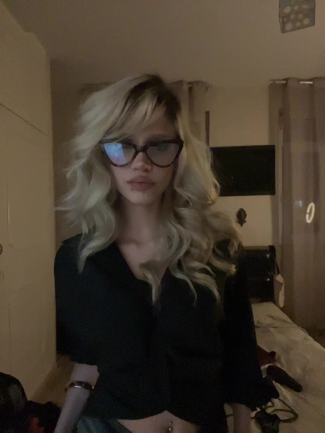 @cora.linn