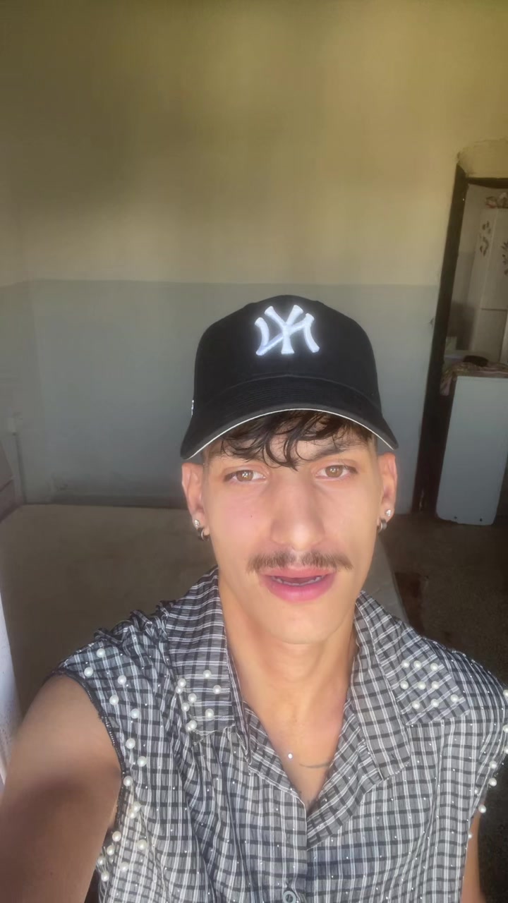 @Manueru