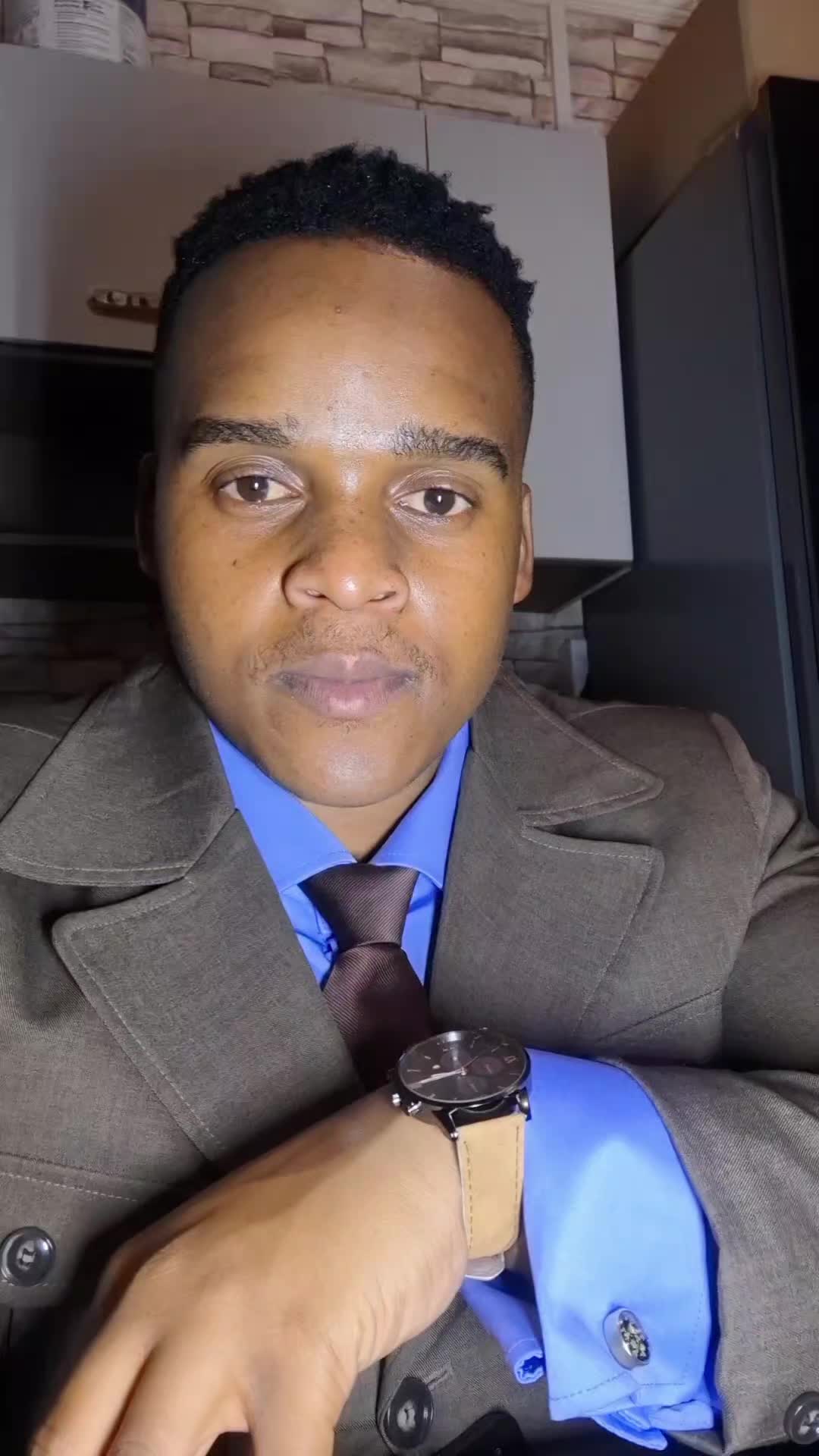 @ISAAC KATLEGO SEKWATI TUTOR