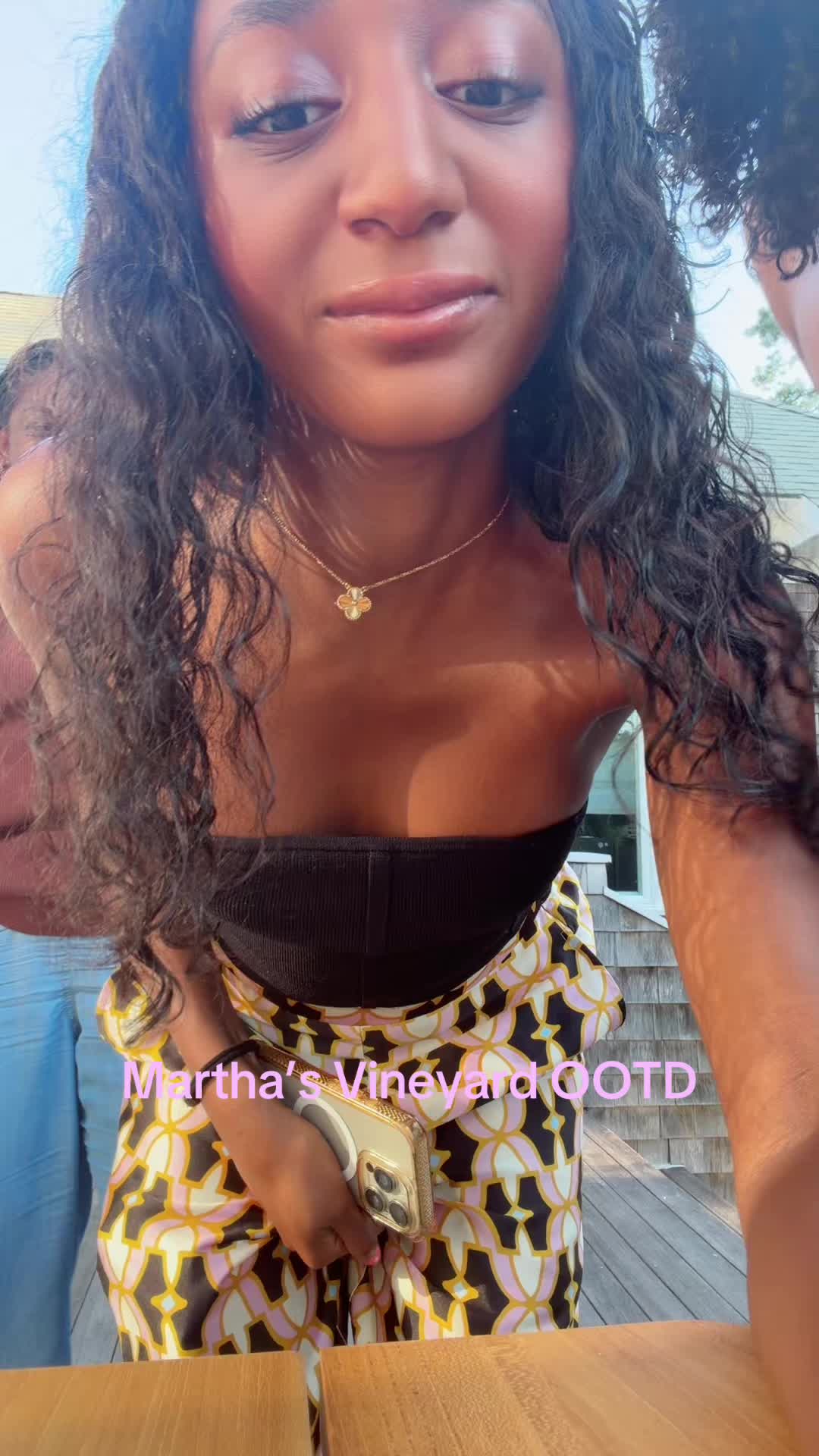 @shariahmckenzie