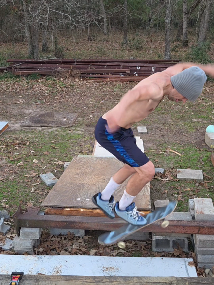 @Jason / skateboarding
