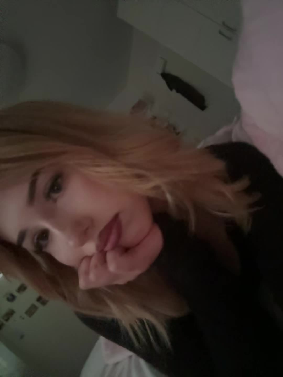 @𝐡𝐞𝐫𝐦𝐢𝐧𝐞