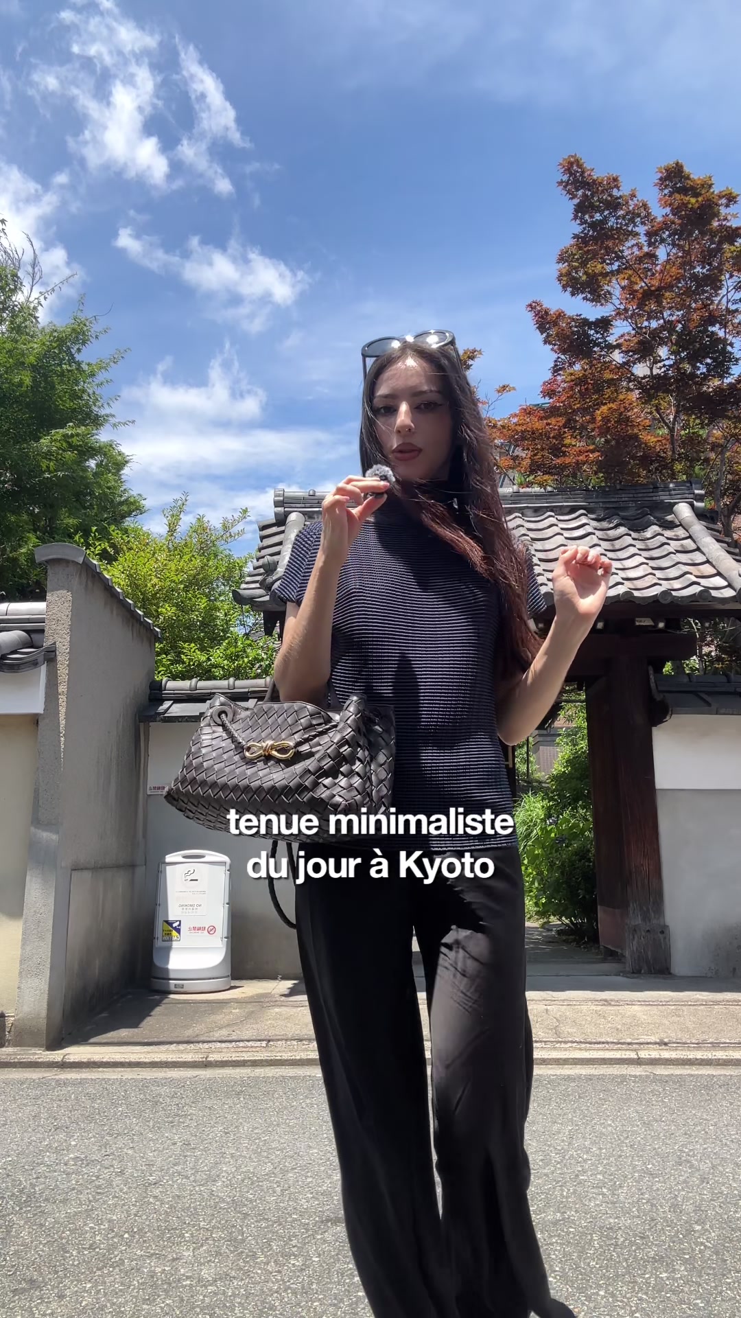 @whoisconstance