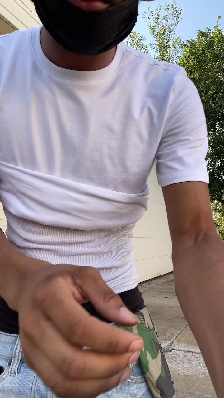 @Bj