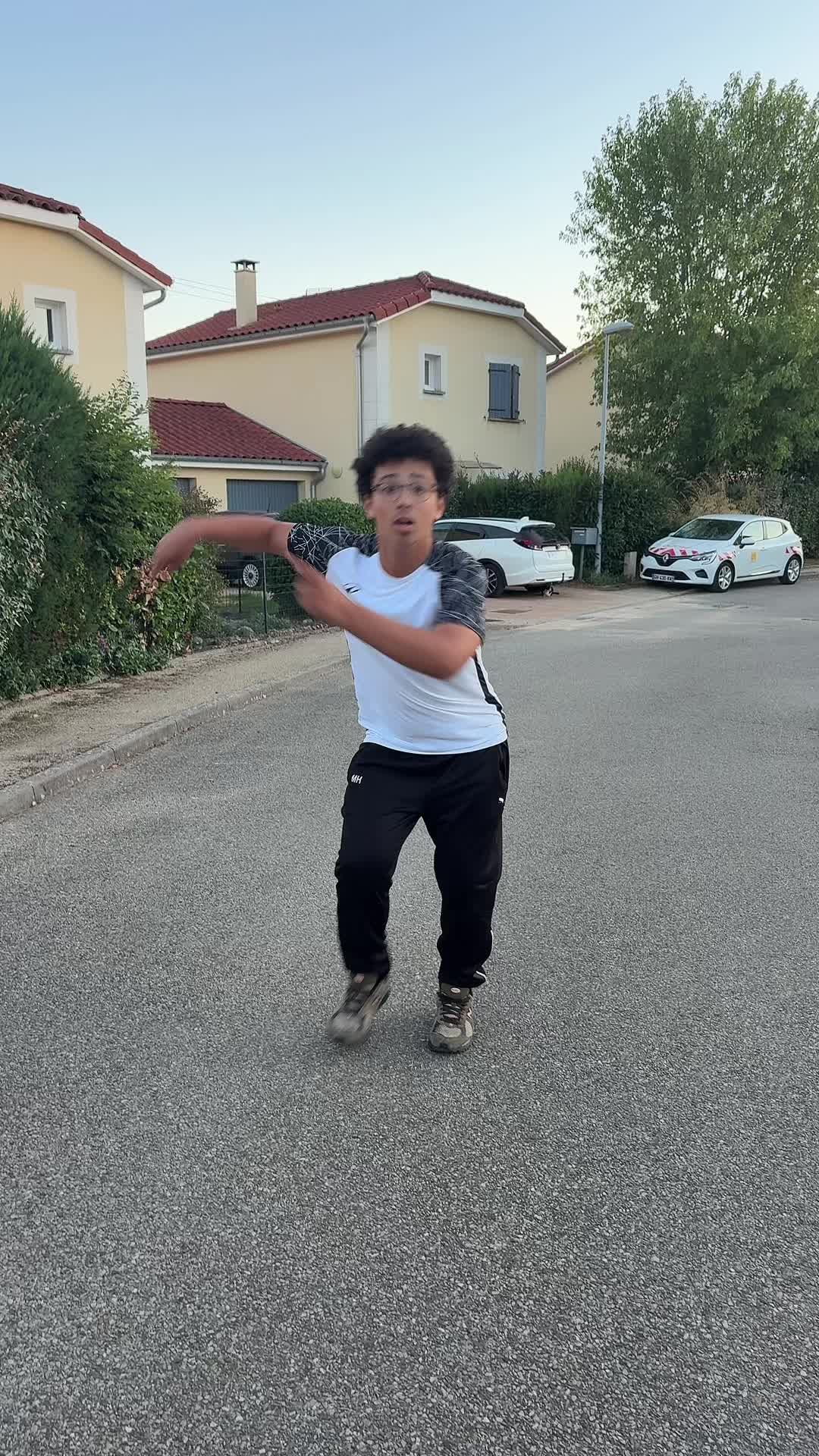 @Liamsi