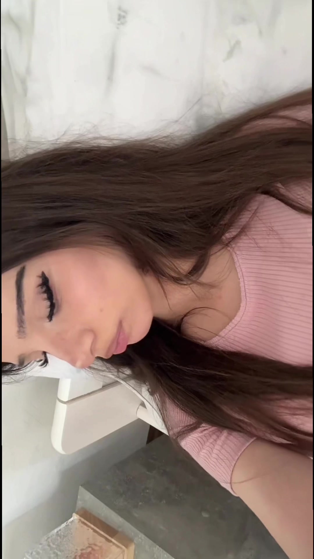 @⚡︎
