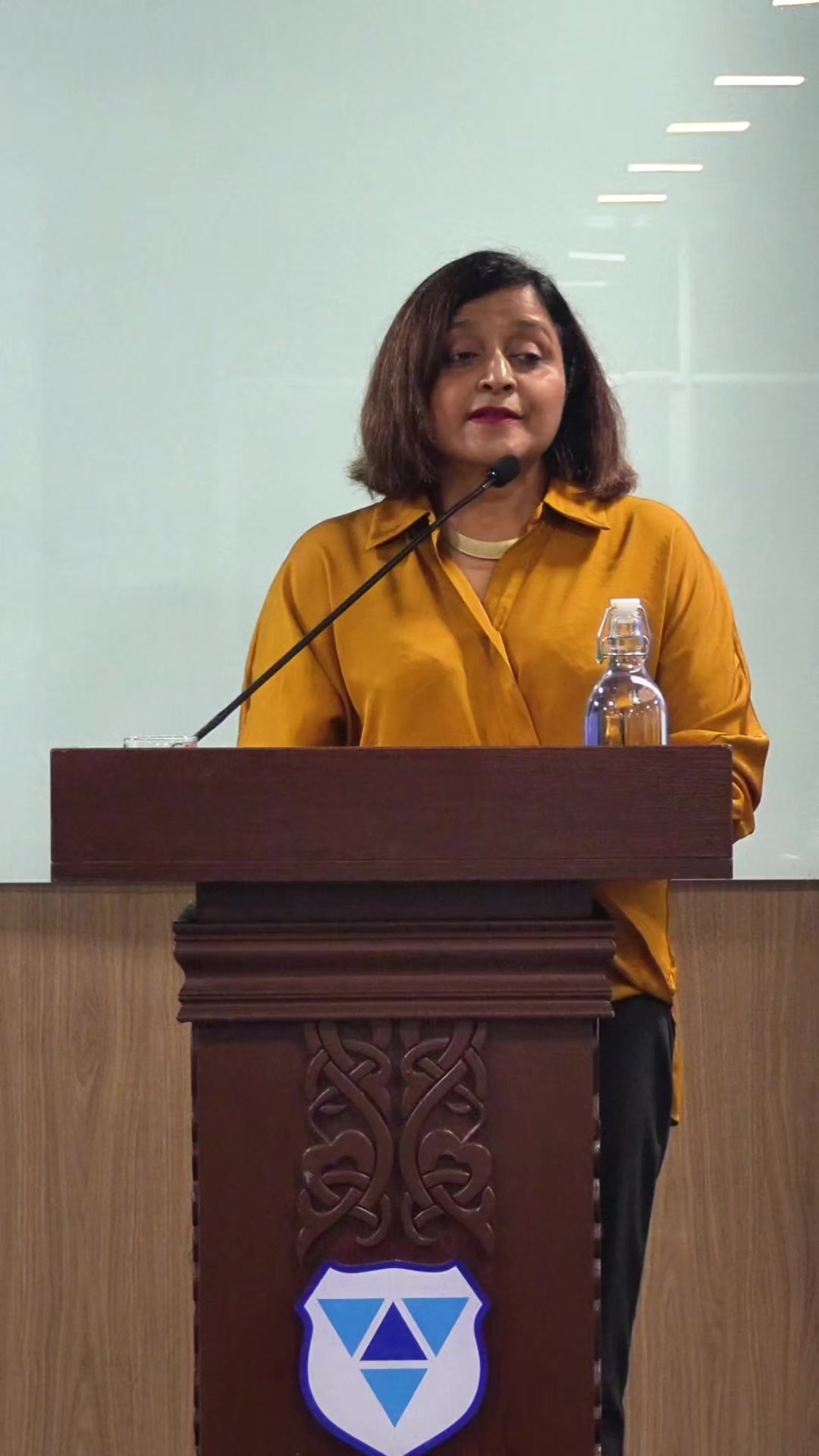 @Dunya Maumoon