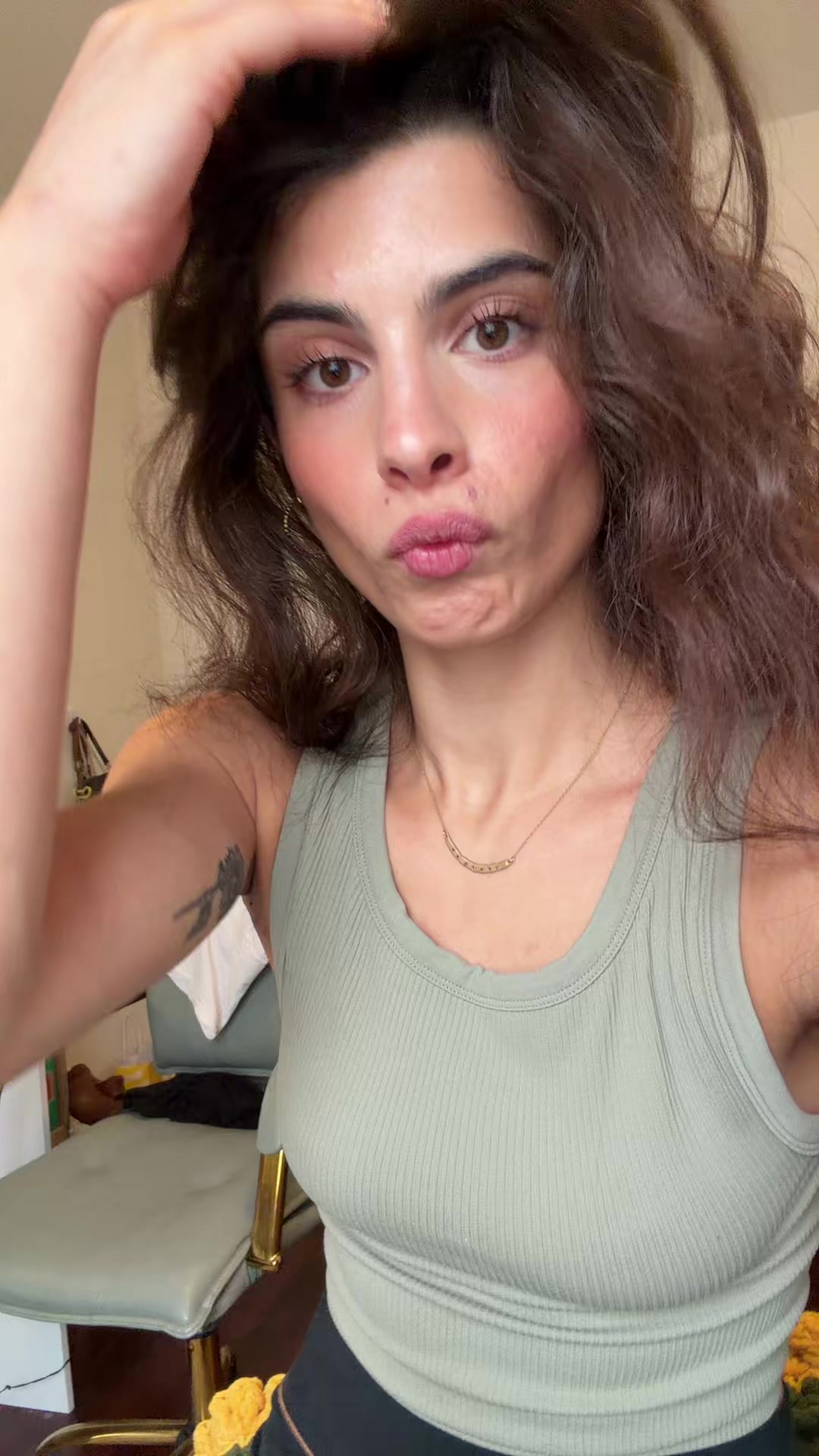 @Absolutlyavi