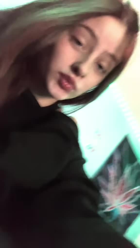 @Sybau😚🤓