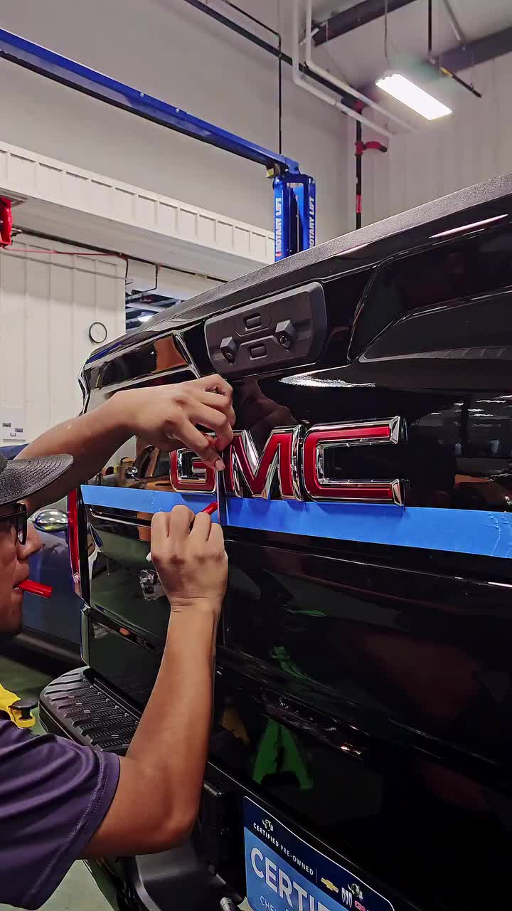 @OBS PARTS TRUCKS LAB.