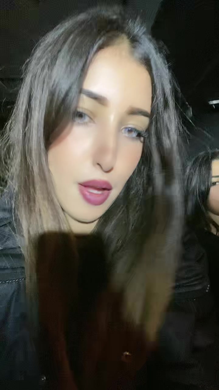 @Ghita El