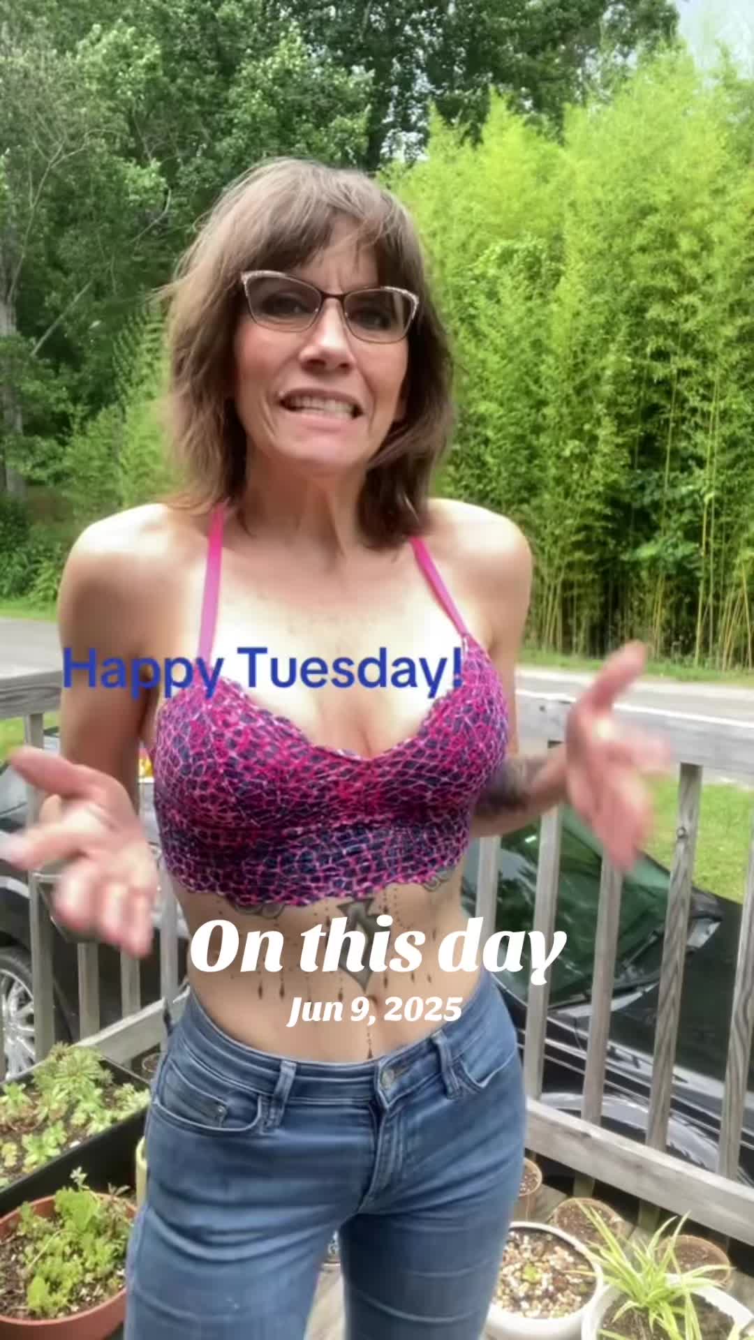 @CC