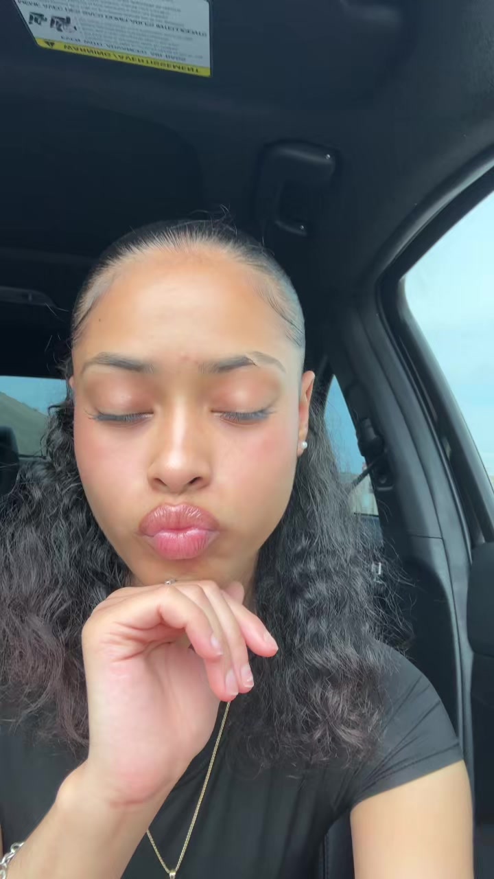 @❦