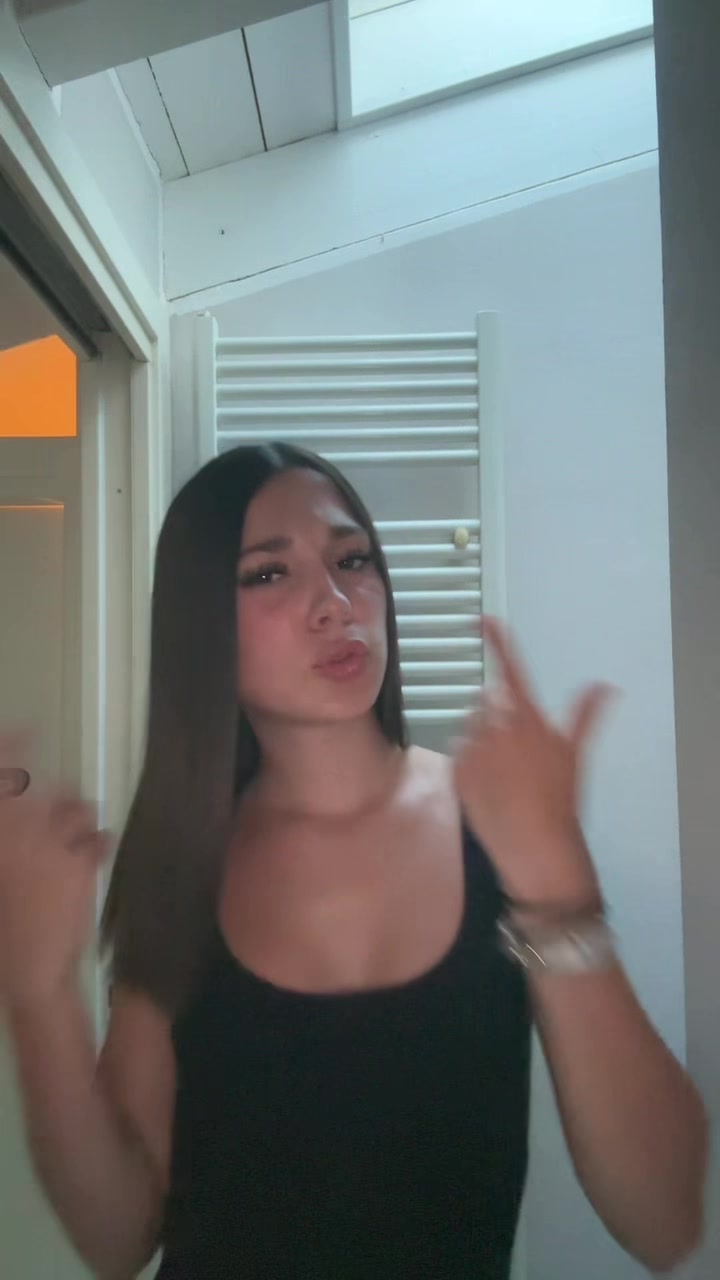@melaverde____
