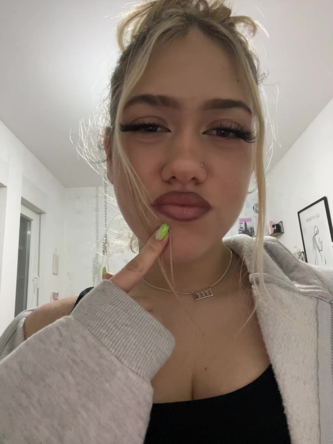 @✌️💋