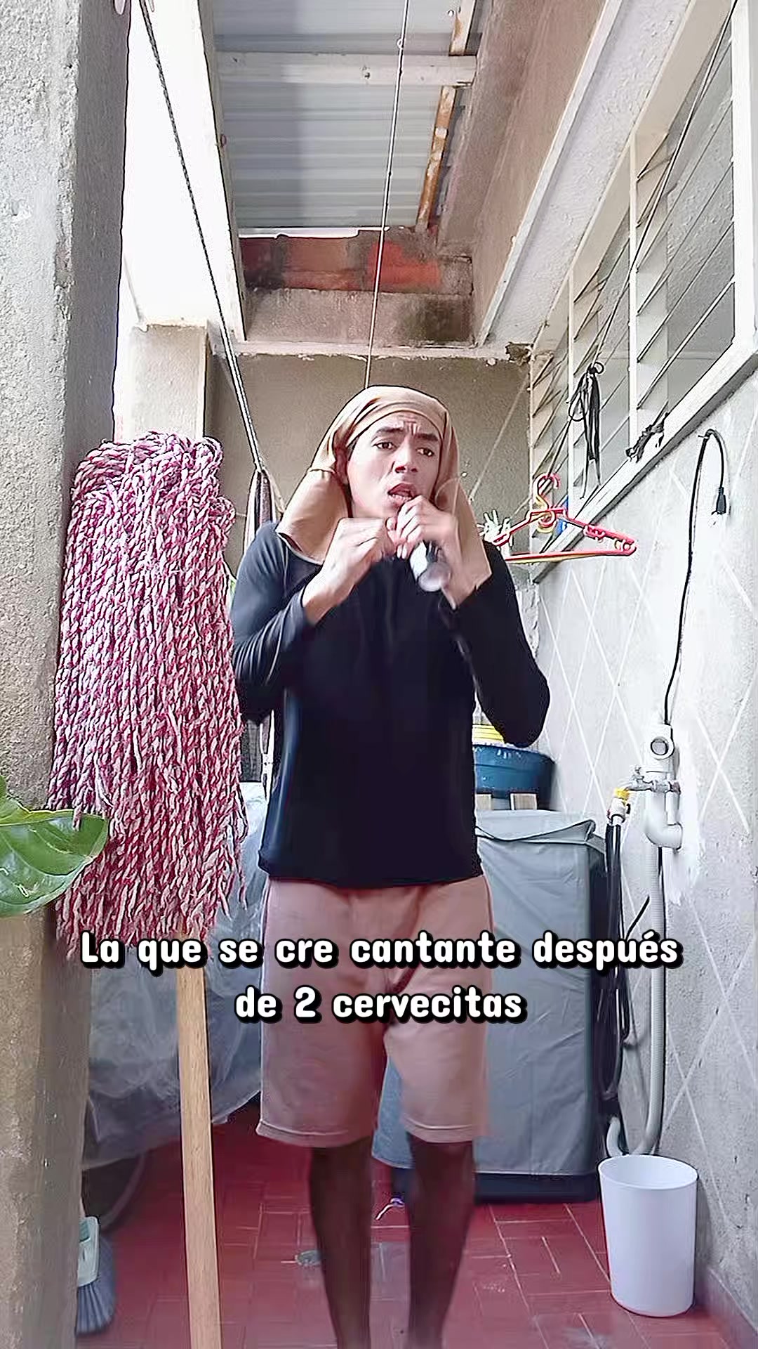 @LaPARODIAconADRIAN 🦁