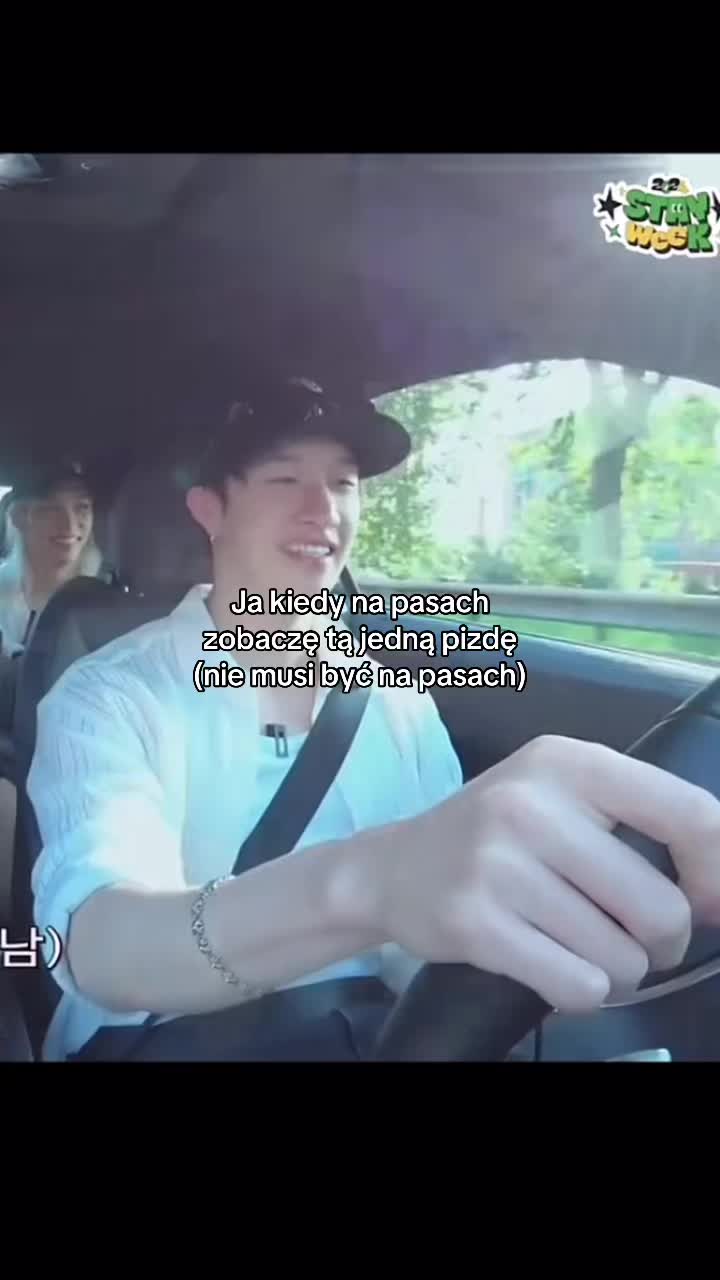 @moonnikq_