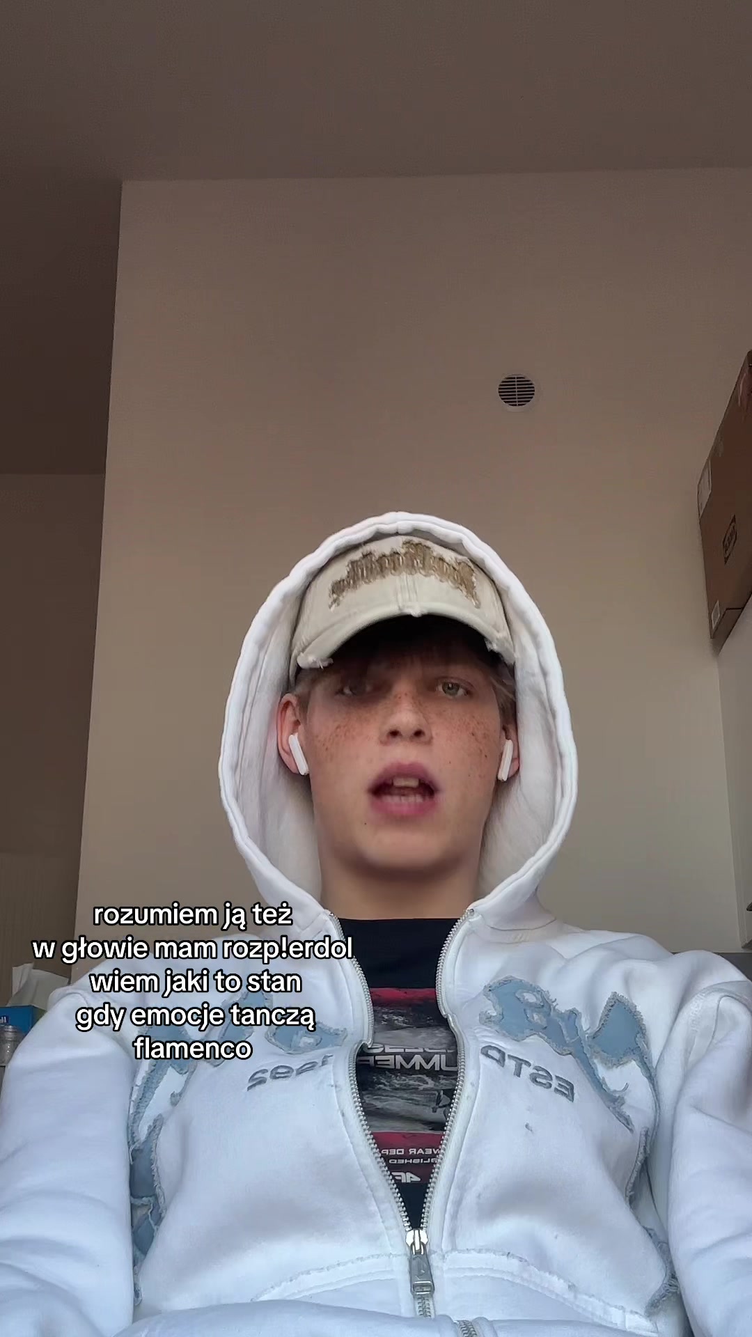 @Dominik• insta dominikmoryn
