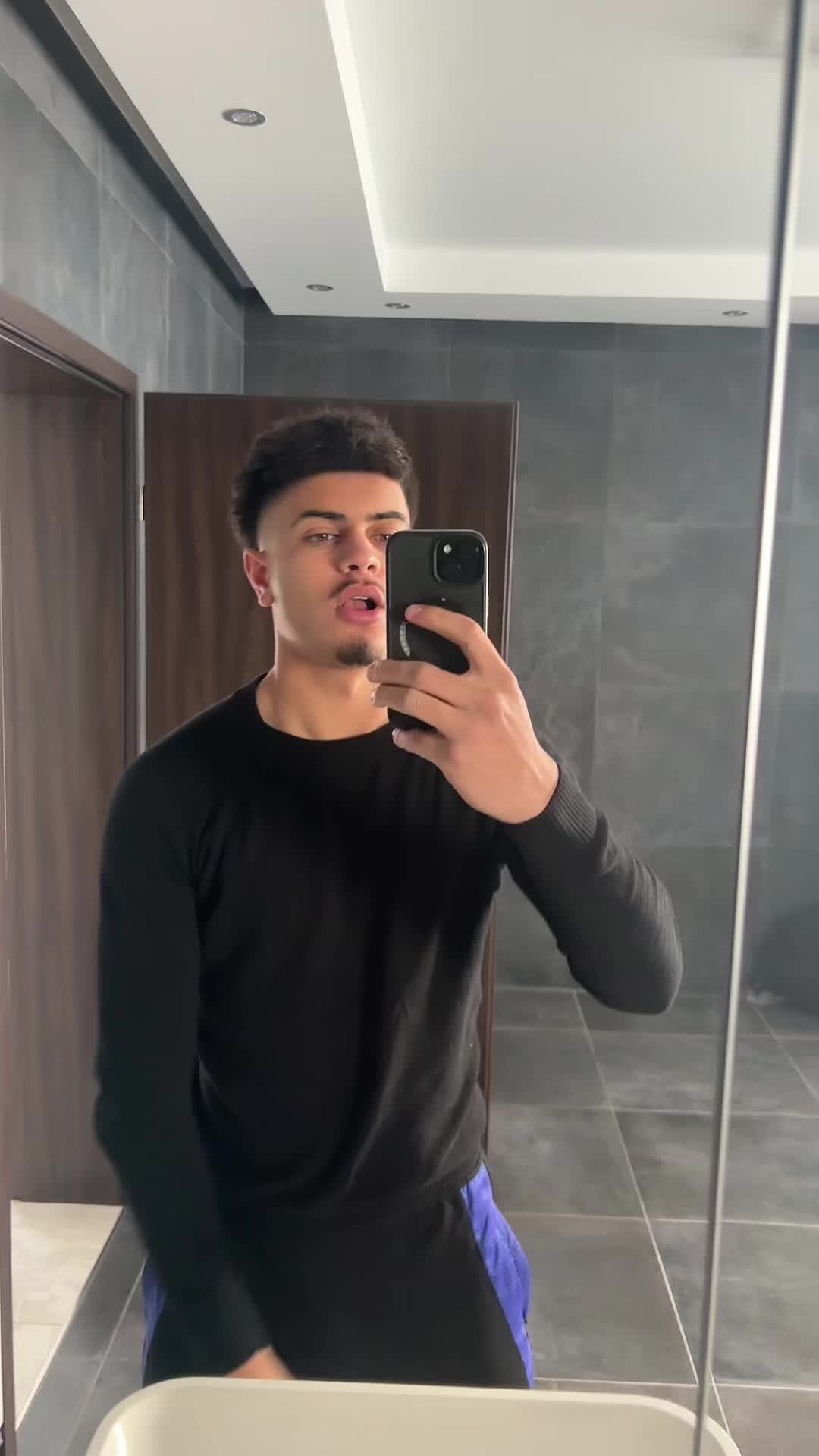@user12477162936