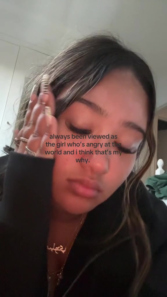 @itsnotmelmel_