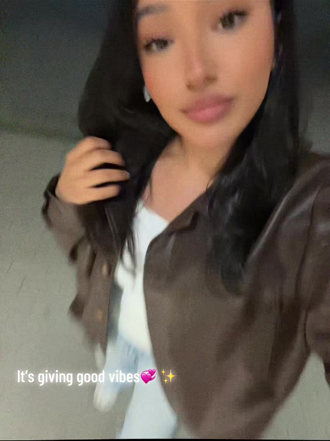 @vivian ♌︎