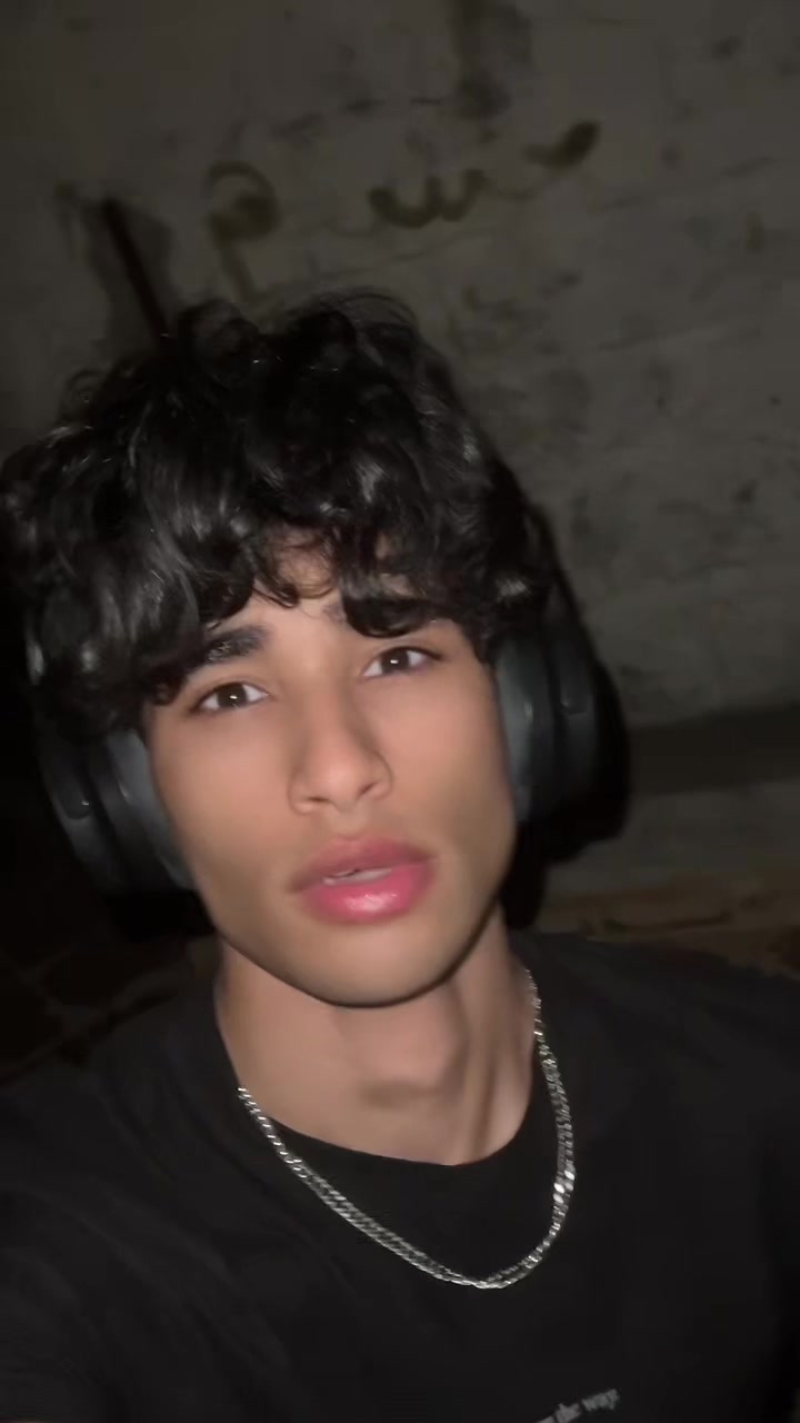 @Yixa
