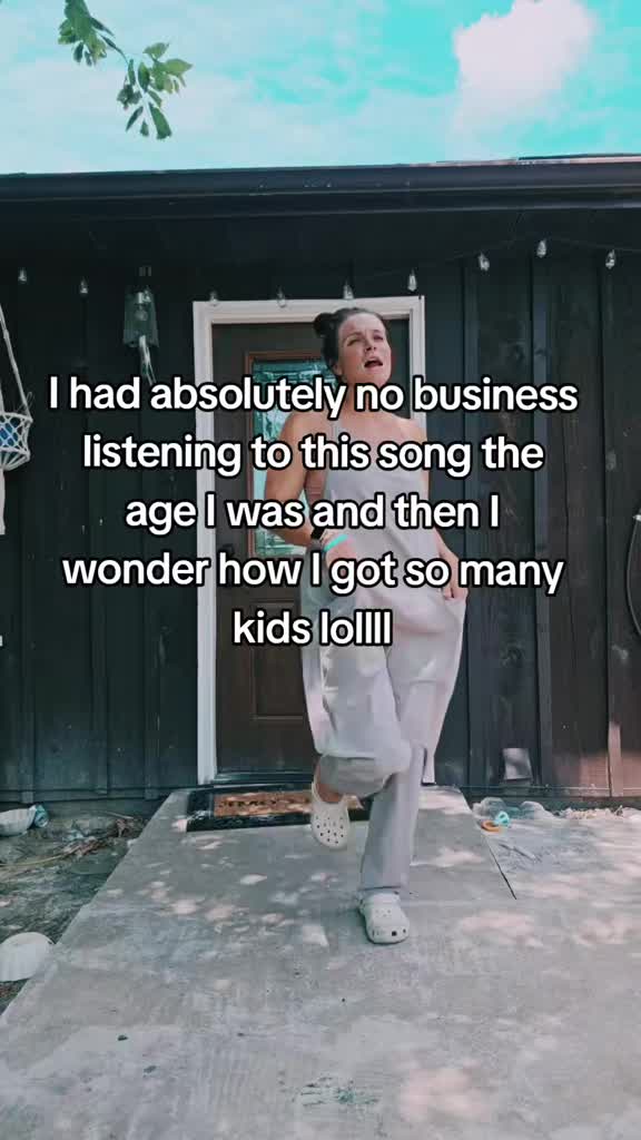 @moodymegan