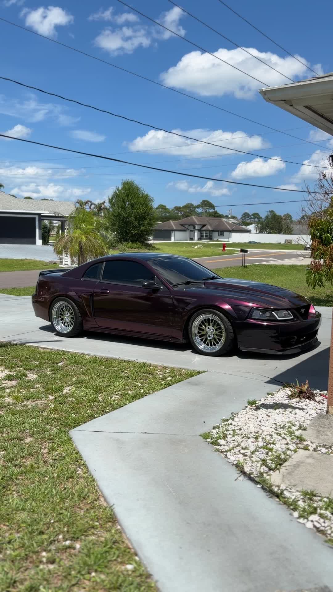 @2v.