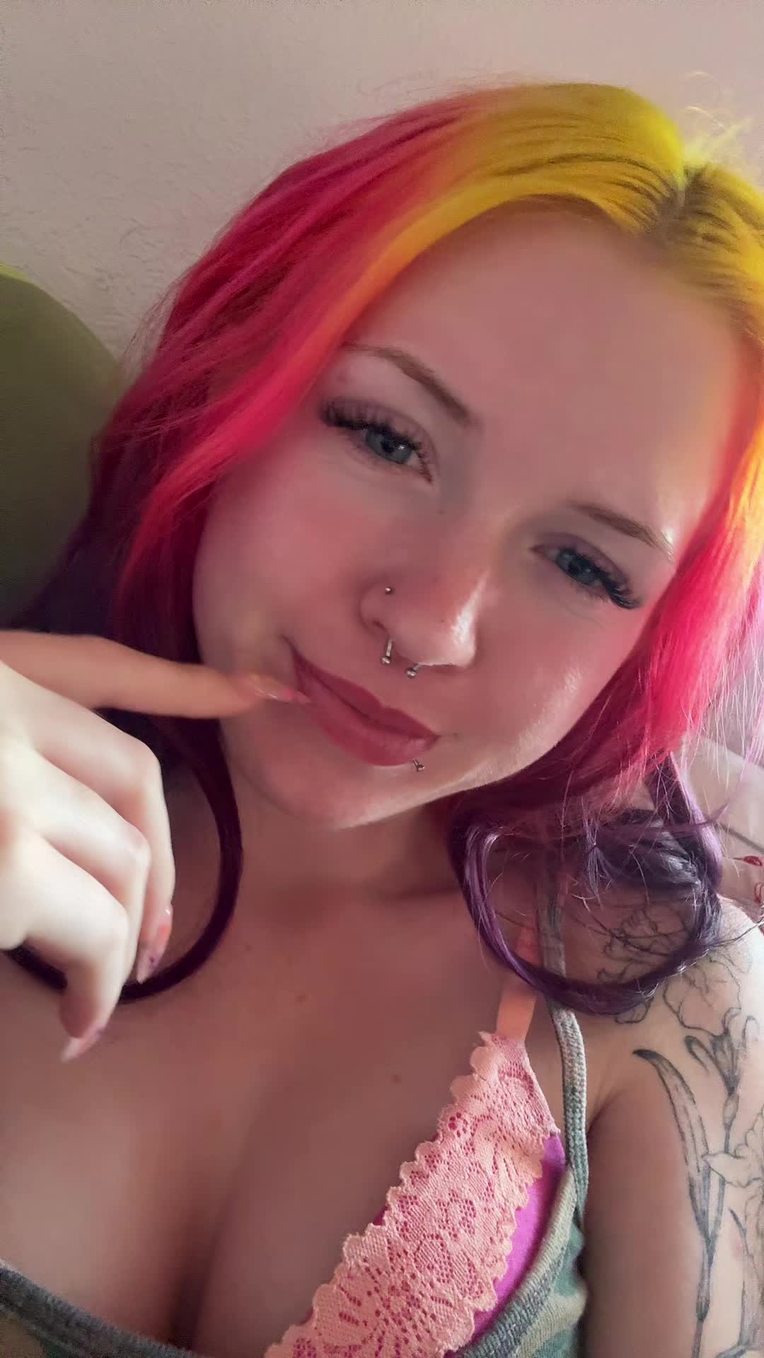 @l4dybugs4life_