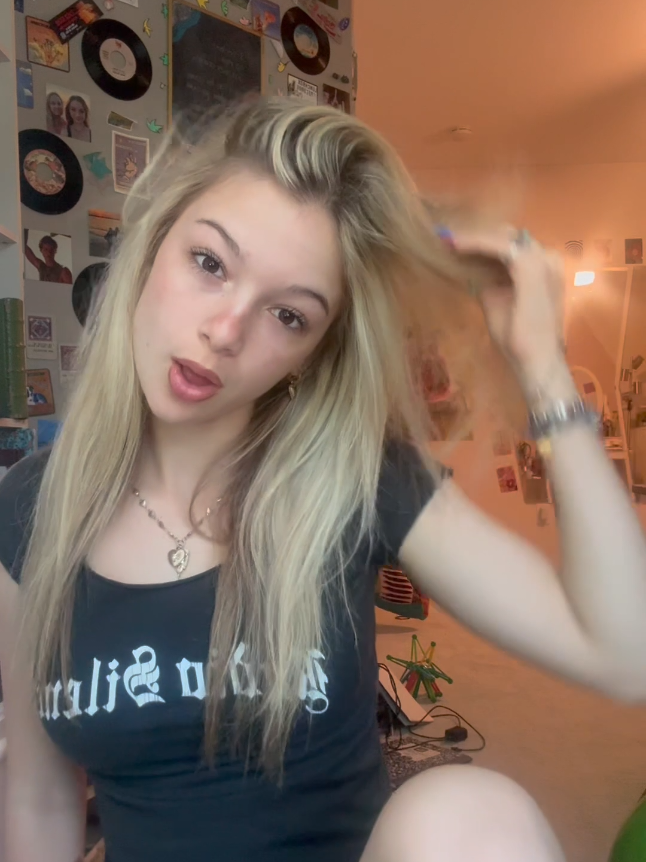 @kayspamz