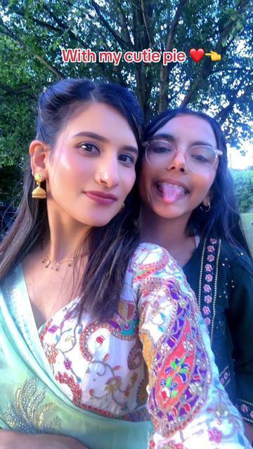 @Queen_Diya02