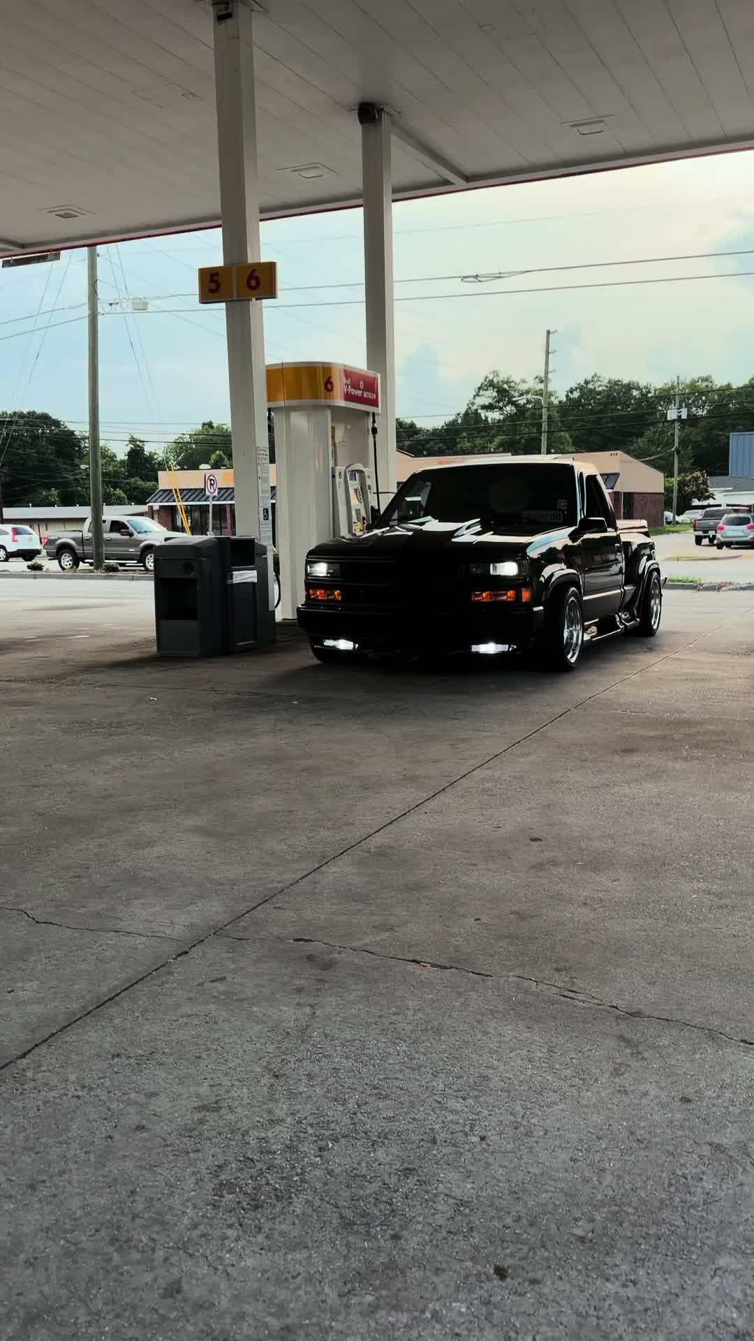 @lirari90s gang
