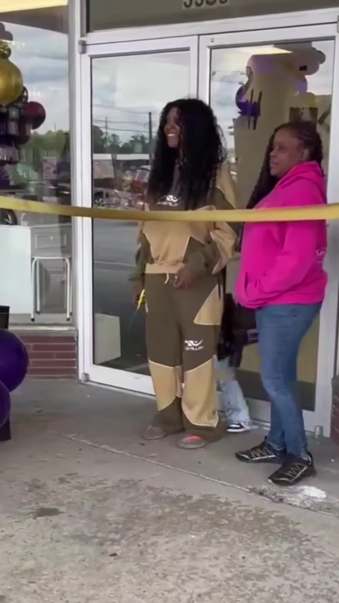 @mizzmukbangz