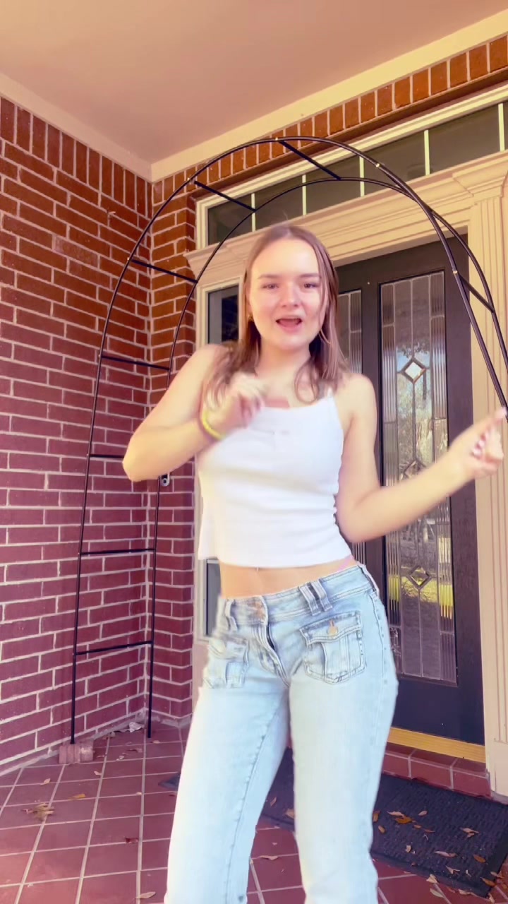 @ally_giele